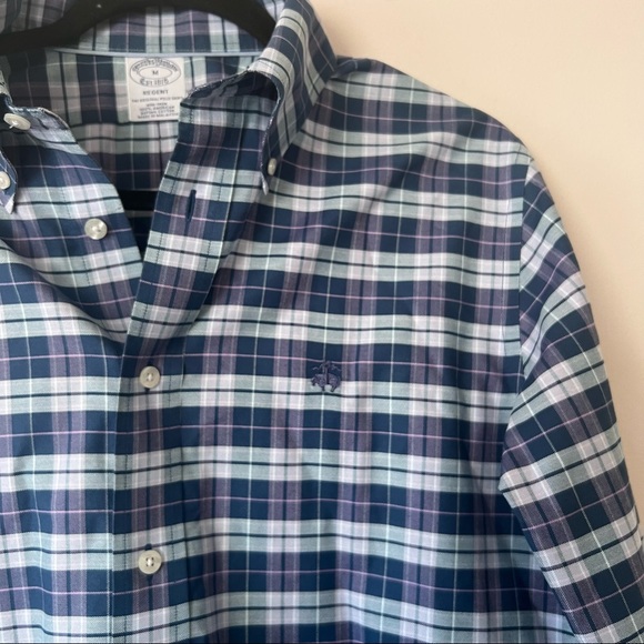 Brooks Brothers Regent Plaid Button Up Shirt Size Blue Size Medium Non Iron - Picture 4 of 6
